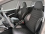 Peugeot 2008 1.2 PureTech Allure Automaat (APPLE CARPLAY, LOGISCH NAP, NAVIGATIE, CLIMATE, CAMERA, LEDER, SPORTSTOELEN, GETINT GLAS, LM VELGEN, PARKEERSENSOREN, NIEUWE APK, NIEUWSTAAT)