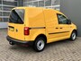 Volkswagen Caddy 2.0 TDI L1H1 Airco Cruise controle Trekhaak 1400kg trekgewicht Parkeersensoren achter Schuifdeur Telefoon verbinding Euro 6 Bpm vrij voor particulier gebruik!!