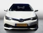 Toyota Auris 1.2T Executive Black Pack / Panoramadak / Trekhaak / Dealeronderhouden / Stoelverwarming / Navigatie / Full LED / BOVAG Garantie /