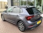Volkswagen Polo 1.0 TSI 95pk Life / Navigatie / Airco / Parkeersensoren V+A / Getint Glas / 15'' LMV