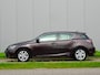Lexus CT 200h Luxury Sport | Leer | Navi | NL | Trekhaak |