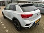 Volkswagen T-Roc 1.5 TSI Style | Navigatie | trekhaak | Stoelverwarming | Airco | Cruise control Apple carplay |