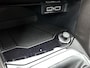 Volkswagen T-Roc 1.5 TSI Style | Navigatie | trekhaak | Stoelverwarming | Airco | Cruise control Apple carplay |