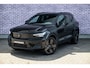 Volvo EX40 Single Motor Extended Range Ultra Black Edition 82 kWh | Europa | Harman Kardon audio | 20" | Schuif-/kanteldak | Getint Glas | Elektrische stoelverstelling | Nubuck bekleding | Adaptive Cruise Control | Dodehoekdetectie |
