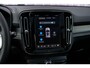 Volvo EX40 Single Motor Extended Range Ultra Black Edition 82 kWh | Europa | Harman Kardon audio | 20" | Schuif-/kanteldak | Getint Glas | Elektrische stoelverstelling | Nubuck bekleding | Adaptive Cruise Control | Dodehoekdetectie |