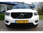 Volvo XC40 2.0 B4 MH AUT8 R-DESIGN LUXERY | PANO | HARMAN KARDON | ACC | BLIS