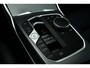 BMW 3-Serie 330e xDrive M-Sport Pro Pano M-zetels ACC HUD 19inch El-klep