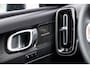 Volvo EX40 Single Motor Extended Range Plus Black Edition Europa | Elektrische stoelverstelling | Warmtepomp | Stoelverwarming voor & achter | Harman Kardon audio | Stoel- en stuurwielverwarming | LED mistlampen | Getint glas |