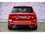 Volvo XC60 2.0 T8 Plug-in Hybrid AWD R-Design | PHEV Long Range | Trekhaak | Elektrisch verstelbare bestuurders stoel | Panorama dak | 21" velgen | Adaptieve Cruis control | Harman & Kardon | Stoel/stuur verwarming | Achterbank verwarming | Camera |