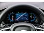 Volvo XC60 2.0 T8 Plug-in Hybrid AWD R-Design | PHEV Long Range | Trekhaak | Elektrisch verstelbare bestuurders stoel | Panorama dak | 21" velgen | Adaptieve Cruis control | Harman & Kardon | Stoel/stuur verwarming | Achterbank verwarming | Camera |