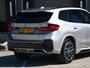 BMW X1 M-Sport 25e xDrive 245pk Automaat 18'' LM | PDC + CAM. | STOELVERW. | CRUISE.C | AMBIENCE-VERL. | DAB