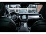 Volvo V90 2.0 B4 R-Design | Panorama | Bowers & Wilkins | Head-Up | 360 Camera | Trekhaak | 20' Inch |