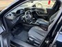 Peugeot 2008 1.2 Turbo 100 PK Allure Pack | Trekhaak 1200KG | Hoge Zitpositie | Navigatie | Climate Control | Keyless Start | Digitaal Dashboard | Camera | Parkeersensoren V+A | LED Verlichting | 17" Lichtmetalen Velgen |