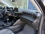 Peugeot 2008 1.2 Turbo 100 PK Allure Pack | Trekhaak 1200KG | Hoge Zitpositie | Navigatie | Climate Control | Keyless Start | Digitaal Dashboard | Camera | Parkeersensoren V+A | LED Verlichting | 17" Lichtmetalen Velgen |