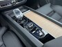 Volvo XC60 2.0 T8 Plug-in hybrid AWD Plus Dark 455pk Panoramadak / Head Up Display / Elekt. Trekhaak