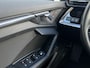 Audi A3 Sportback 30 TFSI Advanced edition / Navigatie / LED / Climate controle / Parkeersensoren achter / Fabriekgarantie 12-27 / **