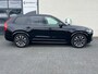 Volvo XC90 2.0 T8 Plug-in hybrid AWD Ultra Dark Long Range | Luchtvering | Bowers&Wilkins | Zwenkbare trekhaak | Panorama dak | Stoelverkoeling + massage |