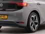 Volkswagen ID.3 First Plus 58 kWh | SoH 90,9 % | Apple carplay | Navigatie | Achteruitrij camera | Parkeersensoren voor en achter | Wifi | Spraakbediening | Voorstoelen verwarmd | Stuur verwarmd |