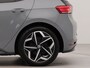 Volkswagen ID.3 First Plus 58 kWh | SoH 90,9 % | Apple carplay | Navigatie | Achteruitrij camera | Parkeersensoren voor en achter | Wifi | Spraakbediening | Voorstoelen verwarmd | Stuur verwarmd |