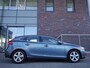 Volvo V40 1.6 T3 Momentum | 150 PK | Panorama dak | Achteruitrijcamera | Trekhaak | Navigatie | Climate control | Lichtmetalen velgen | Led dagrijverlichting
