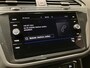 Volkswagen Tiguan 1.5 TSI Comfortline Business 131 PK | R-Line Exterieur | Apple Carplay | Digital Cockpit Pro | Parkeersensoren | Adaptive Cruise Control | Rijstrookhulp | Driving Modes | Navigatie | Climate Control | Bluetooth |