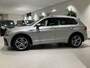 Volkswagen Tiguan 1.5 TSI Comfortline Business 131 PK | R-Line Exterieur | Apple Carplay | Digital Cockpit Pro | Parkeersensoren | Adaptive Cruise Control | Rijstrookhulp | Driving Modes | Navigatie | Climate Control | Bluetooth |