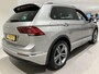 Volkswagen Tiguan 1.5 TSI Comfortline Business 131 PK | R-Line Exterieur | Apple Carplay | Digital Cockpit Pro | Parkeersensoren | Adaptive Cruise Control | Rijstrookhulp | Driving Modes | Navigatie | Climate Control | Bluetooth |