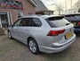 Volkswagen Golf Variant 1.0 TSI Life. Zeer netjes en luxe o.a. stoel- & stuurverw, camera, virtual dashboard, carplay, navi, etc.