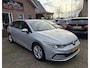 Volkswagen Golf Variant 1.0 TSI Life. Zeer netjes en luxe o.a. stoel- & stuurverw, camera, virtual dashboard, carplay, navi, etc.