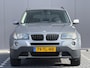 BMW X3 2.0i Introduction | Climate | Cruise