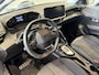 Peugeot 208 1.2 Hybrid 110 e-DCS6 Style * Automaat * KGB-82-D * * Navighatie & Spotify via Apple Carplay / Android Auto geheel dtaadloos * Airco * Cruise Control * Parkeersensoren * Vingerhoets; Vierde Generatie Eersteklas Service. Al meer dan 100 jaar een begrip in de Brabantse Kempen.