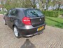 BMW 1-Serie 118i Business Line Ecc Navigatie 6 Bak 5Drs Lm Velgen Trekhaak***Apk t/m 13-3-2027***