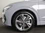 Audi Q4 e-tron 45 quattro S Edition Competition 82 kWh Ambient Light | Achteruitrijcamera | Apple Carplay | Zwart optiek pakket | Adaptive cruise control |