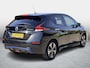 Nissan Leaf N-Connecta 40 kWh SOH 88,7% / Pro-Pilot-Pakket / Warmtepomp / Adaptive Cruise / 4x Stoelverwarming / 360° Camera / Carplay / Navigatie / Keyless / DAB / Dodehoek / 1e Eigenaar / Full LED /