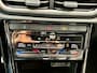 Volkswagen T-Roc 1.5 TSI R-Line / Carplay / Panodak / Camera / 19" LM velgen