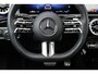 Mercedes-Benz A-klasse 250 e AMG Line | Facelift | Panoramadak | Memory | HUD | Surround Camera | Advanced Sound System | Keyless Go | Leder | Verwarmd Stuurwiel | Nightpakket | Augemented Reality |