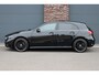 Mercedes-Benz A-klasse 250 e AMG Line | Facelift | Panoramadak | Memory | HUD | Surround Camera | Advanced Sound System | Keyless Go | Leder | Verwarmd Stuurwiel | Nightpakket | Augemented Reality |