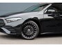 Mercedes-Benz A-klasse 250 e AMG Line | Facelift | Panoramadak | Memory | HUD | Surround Camera | Advanced Sound System | Keyless Go | Leder | Verwarmd Stuurwiel | Nightpakket | Augemented Reality |