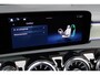 Mercedes-Benz A-klasse 250 e AMG Line | Facelift | Panoramadak | Memory | HUD | Surround Camera | Advanced Sound System | Keyless Go | Leder | Verwarmd Stuurwiel | Nightpakket | Augemented Reality |