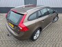 Volvo V60 2.0 T5 1e EIG | NAVI | LEDER | STOELVERW | 245 PK |