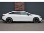 Mercedes-Benz EQE 300 Star Edition AMG 90 kWh | Luchtvering | Achterasbesturing | Distronic+ | Panoramadak | Burmester | Digital Light | Verwarmd Stuurwiel | Trekhaak | Keyless Go |