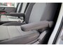 Volkswagen Crafter 35 2.0 TDI L3H3 Highline 140PK / 103kW, NL auto 1e eigenaar nieuw door ons geleverd en onderhouden, Full LED, navigatie, 3 zits, park assist, achteruitrijcamera, multifunctioneel stuurwiel, airco, voorruit verwarming, vloer, zijwand bekleding
