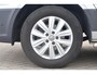 Volkswagen Crafter 35 2.0 TDI L3H3 Highline 140PK / 103kW, NL auto 1e eigenaar nieuw door ons geleverd en onderhouden, Full LED, navigatie, 3 zits, park assist, achteruitrijcamera, multifunctioneel stuurwiel, airco, voorruit verwarming, vloer, zijwand bekleding