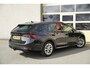Skoda Octavia Combi 1.5 TSI 150PK! First Edition BJ2021 Lmv 17" | Led V+A | Dynamische knipperlichten | Pdc | Trekhaak | App-Connect | Navi | Virtual cockpit | Climate control | Cruise control | Verwarmde voorstoelen | Extra getint glas