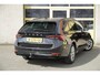 Skoda Octavia Combi 1.5 TSI 150PK! First Edition BJ2021 Lmv 17" | Led V+A | Dynamische knipperlichten | Pdc | Trekhaak | App-Connect | Navi | Virtual cockpit | Climate control | Cruise control | Verwarmde voorstoelen | Extra getint glas