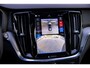 Volvo V60 2.0 T6 Plug-in hybrid AWD Ultra Dark | Panoramadak | Head Up Display | Donker Glas | Sportstoelen | Power Seats | Harman Kardon |