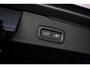 Volvo V60 2.0 T6 Plug-in hybrid AWD Ultra Dark | Panoramadak | Head Up Display | Donker Glas | Sportstoelen | Power Seats | Harman Kardon |
