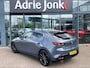 Mazda 3 2.0 e-SkyActiv-G M Hybrid 150 Homura | 18 INCH LMV | ALL SEASON | APPLE + ANDROID AUTO | STOELVERWARMING | NED AUTO |