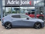 Mazda 3 2.0 e-SkyActiv-G M Hybrid 150 Homura | 18 INCH LMV | ALL SEASON | APPLE + ANDROID AUTO | STOELVERWARMING | NED AUTO |
