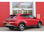 Alfa Romeo Tonale 1.3T PHEV 280pk Edizione Business | HARMAN/KARDON PREMIUM AUDIO | PREMIUM PACK: LEDEREN BEKLEDING/GEVENTILEERDE VOORSTOELEN/4-VOUDIG ELEKTRISCH VERSTELBARE LENDESTEUN VOORSTOELEN | WINTERPACK: STOEL/STUUR VERWARMING | TECHNOLOGY PACK: PARKEERWAARSCHUWING VOOR EN ACHTER/360° CAMERA/AUTOMATISCH INPARKEREN/ AUTONOMOUS DRIVING LEVEL 2: ADAPTIVE CRUISE CONTROL/LANE CENTERING ASSIST/TRAFFIC JAM ASSIST DODEHOEK DETECTIE AUTOMATISCH DIMMENDE BUITENSPIEGELS | DRAADLOZE TELEFOONLADER | FULL LED MATRIX KOPLAMPEN | DUAL STAGE VALVE: ACTIEVE DEMPING | KEYLESS ENTRY/START | 1MM 19'' DIAMOND CUT DARK LICHTMETALEN VELGEN | NAVIGATIE | DRAADLOZE APPLE CARPLAY/ANDROID AUTO | ELEKTRISCH BEDIENBARE ACHTERKLEP |
